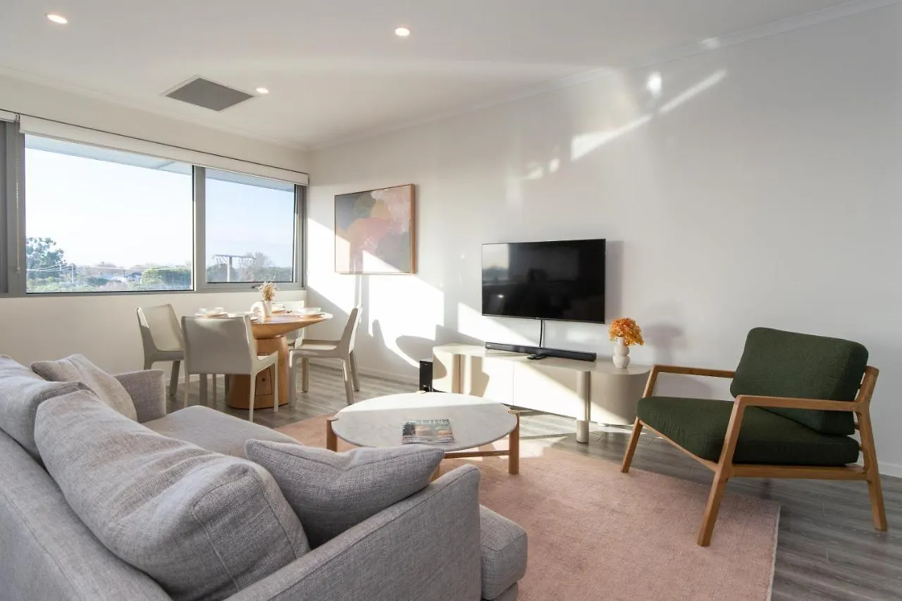 Επικοινωνία με το Hilton Executive Apartments
